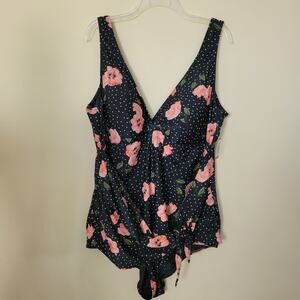 NWT Torrid Size 4X Swimsuit 1 Pc Tie Front Lightly Lined Wireless Floral Dots